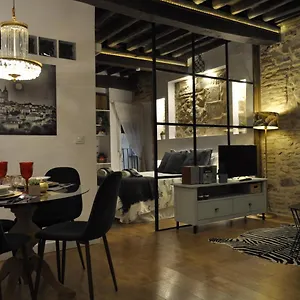 https://exclusivo-apartamentoloft-alcazar.besthotelstoledo.com