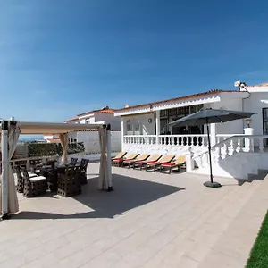 https://villa-chayofa.tenerifehoteles.net